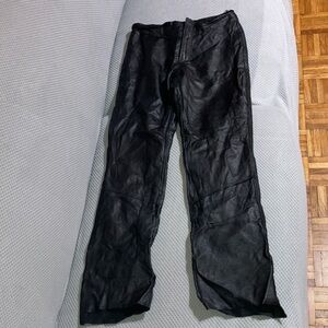 Guess womens Black genuine, Leather Pants